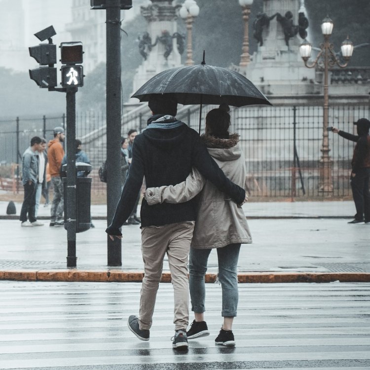 What to Do When It Rains: Indoor Alternatives for Popular U.S. Destinations