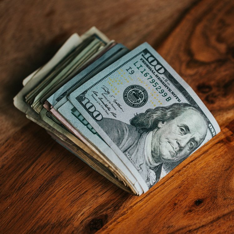 Traveling With Valuables: Smart Packing, Safe Storage, and Insurance Tips