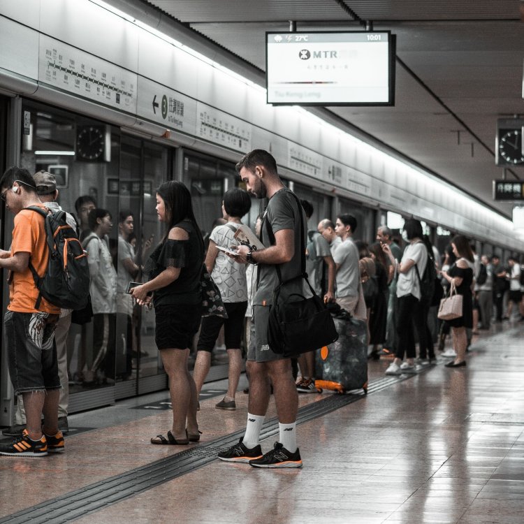 Public Transit in America’s Biggest Cities: Apps, Passes, and Local Tips