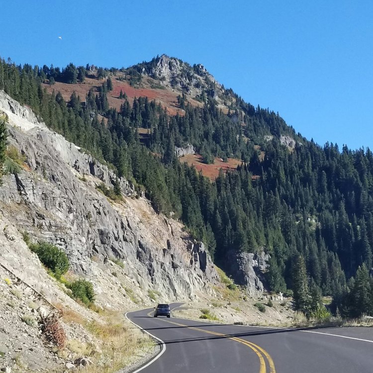 America’s Most Breathtaking Mountain Passes for Scenic Road Trips