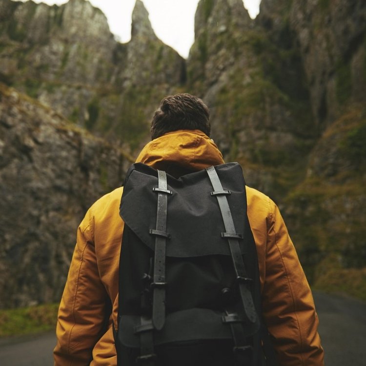 Hiking Trip Packing Guide: Gear, Clothing, and Adventure Must-Haves