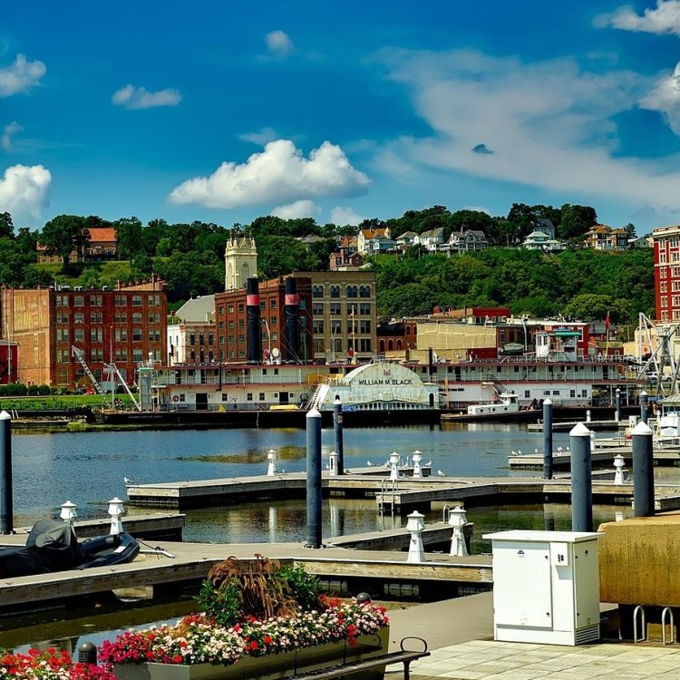 Destination Spotlight: Explore Iowa’s Hidden Gems and Top Attractions